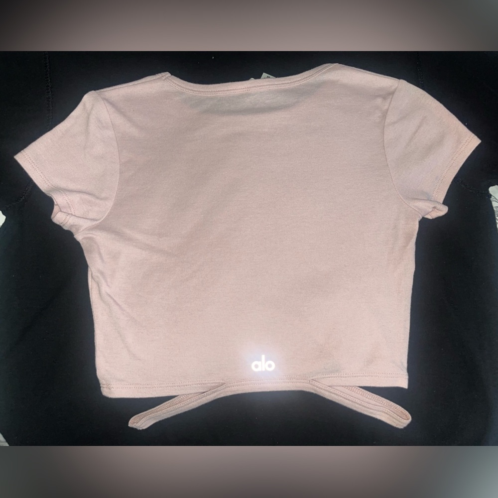 ALO Yoga Light Pink Tee
